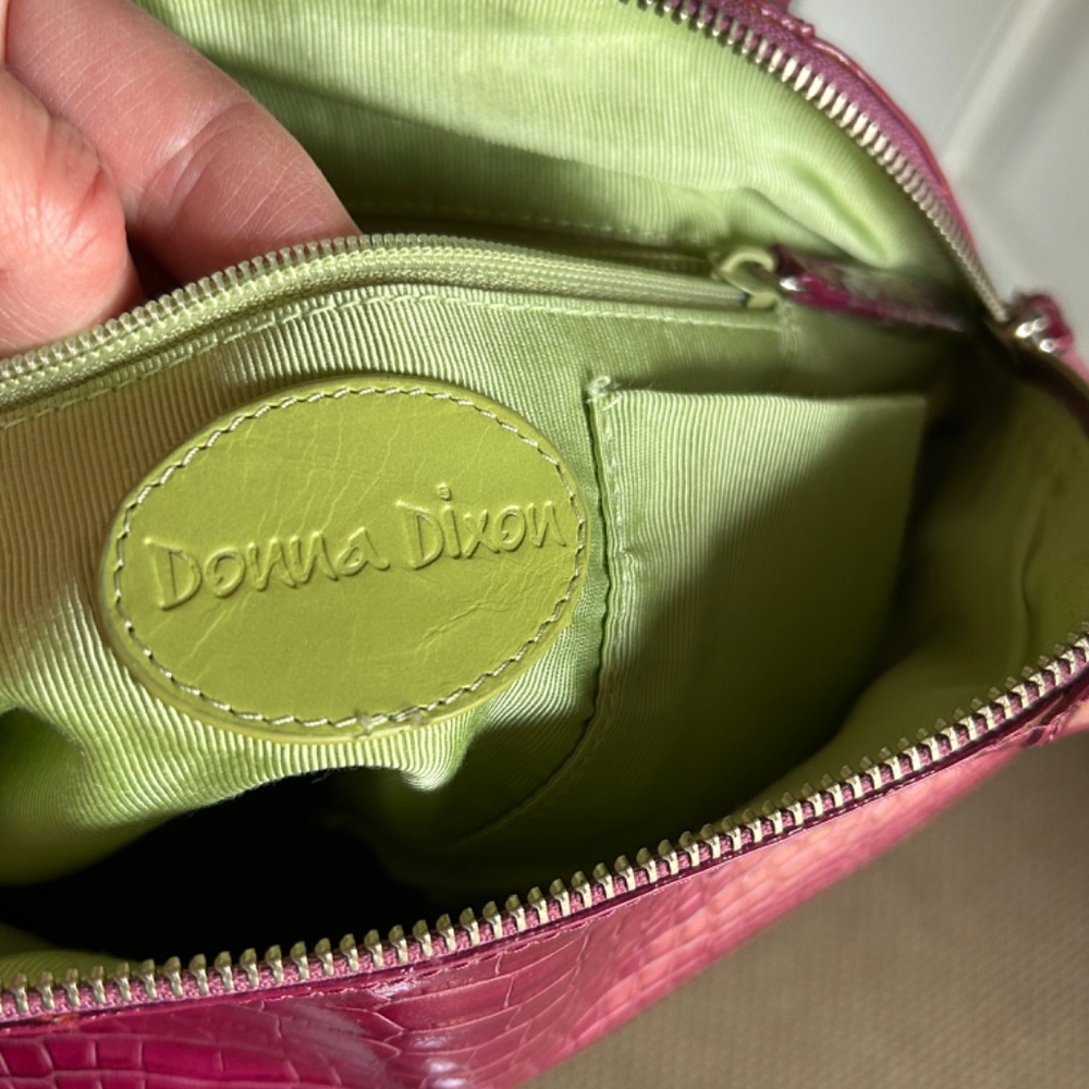 Fuchsia Leather Purse by Donna Dixon, Medium Size, Metal zipper, Brand New - Picture 3 of 16